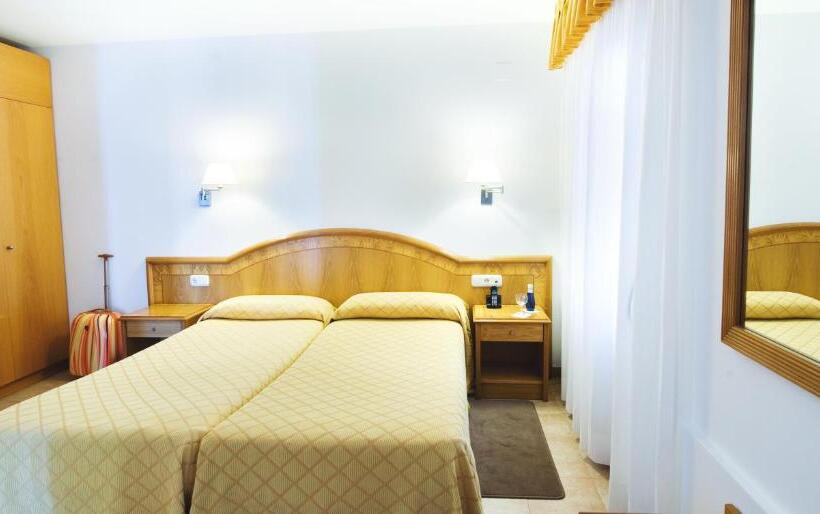 ホテル Miramar Badalona