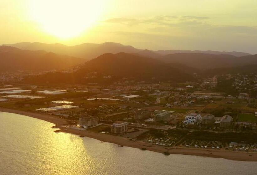 호텔 Montemar Maritim