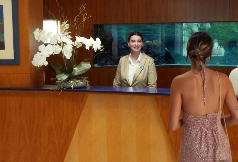 호텔 Montemar Maritim