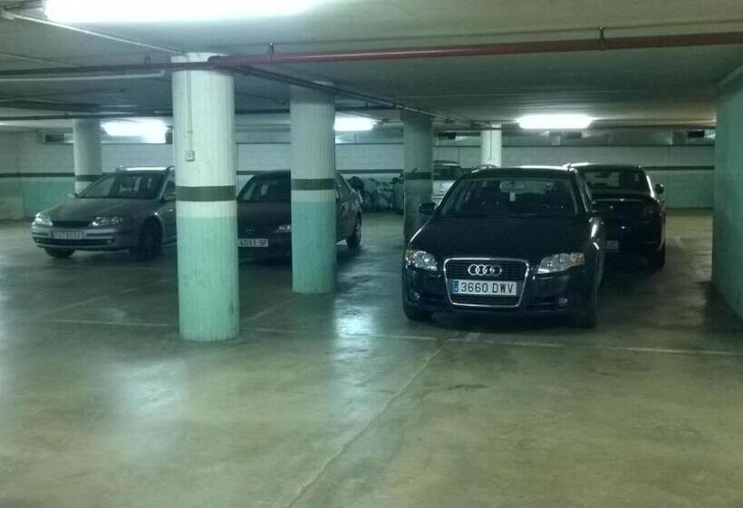 Отель Montmeló