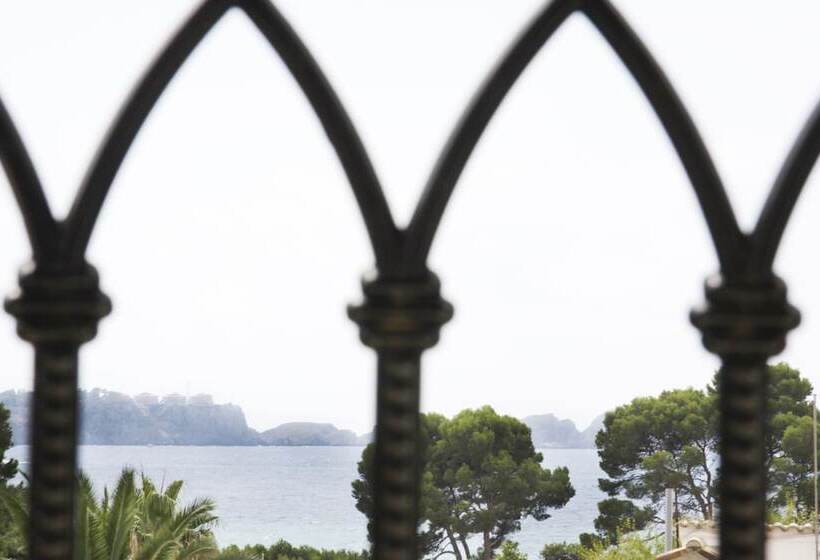 هتل Morlans Garden