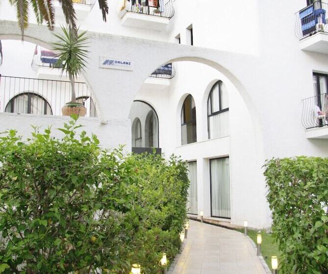 هتل Morlans Garden