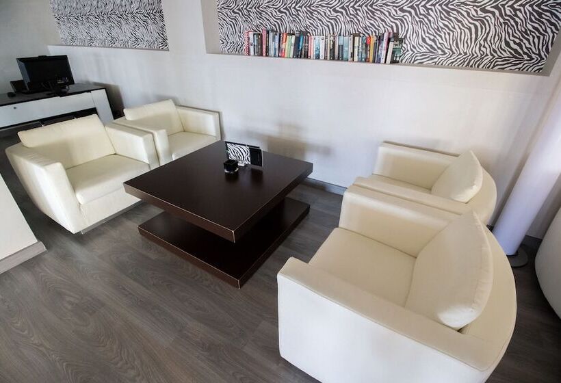 호텔 Bg Nautico Ebeso