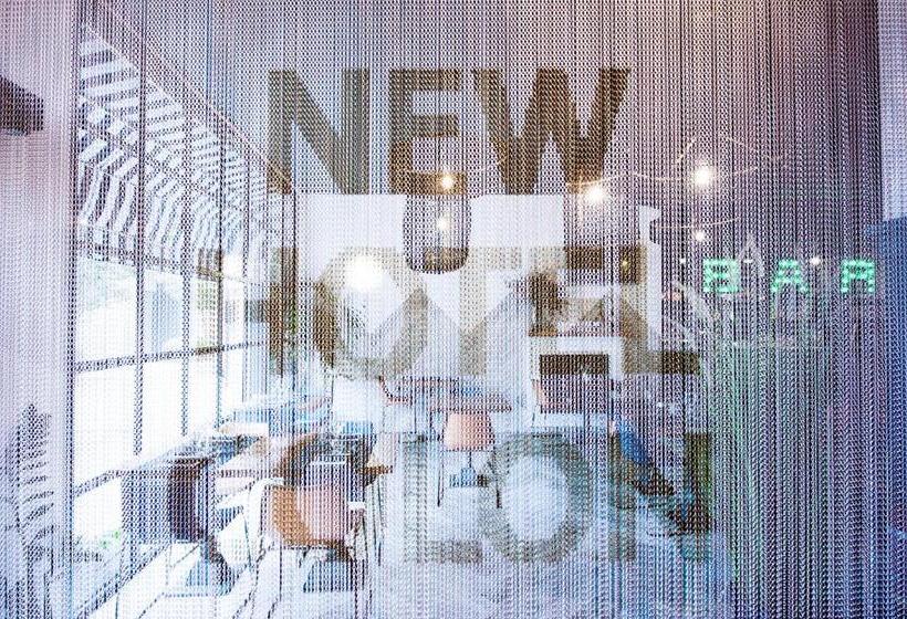 New Hotel Colon