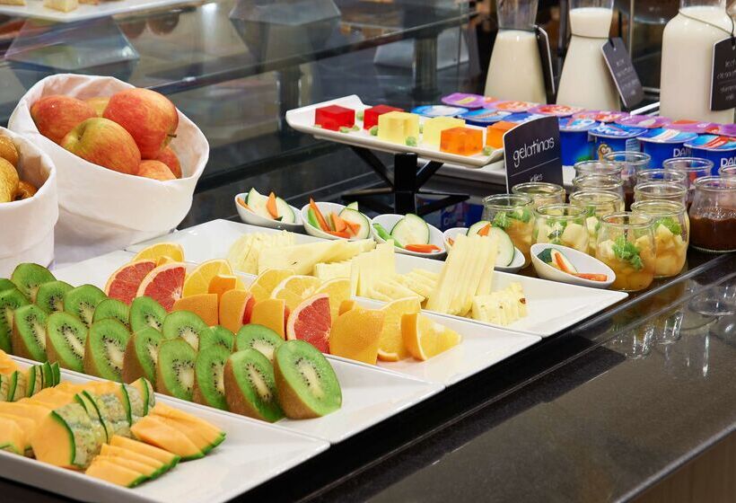 ホテル NH Barcelona Eixample