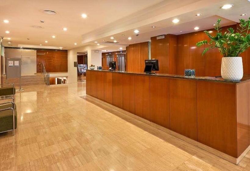 ホテル NH Barcelona Eixample