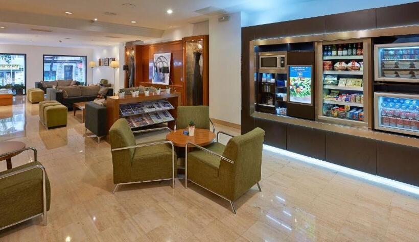 ホテル NH Barcelona Eixample