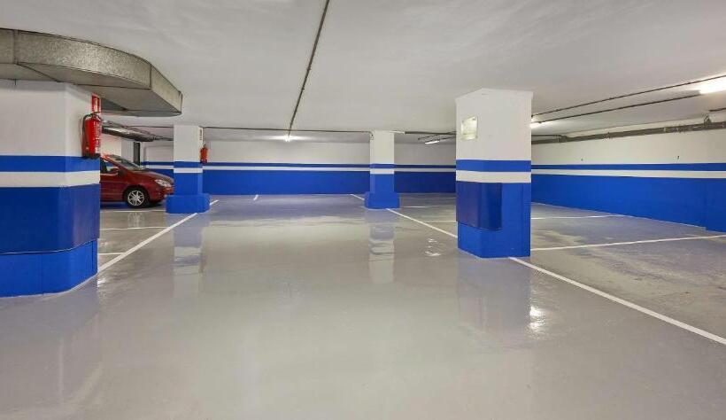 ホテル NH Barcelona Eixample