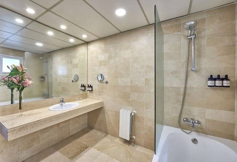 호텔 NH Barcelona Eixample