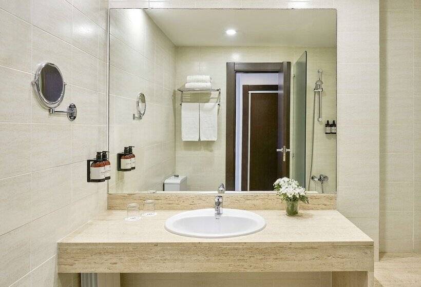 ホテル NH Barcelona Eixample