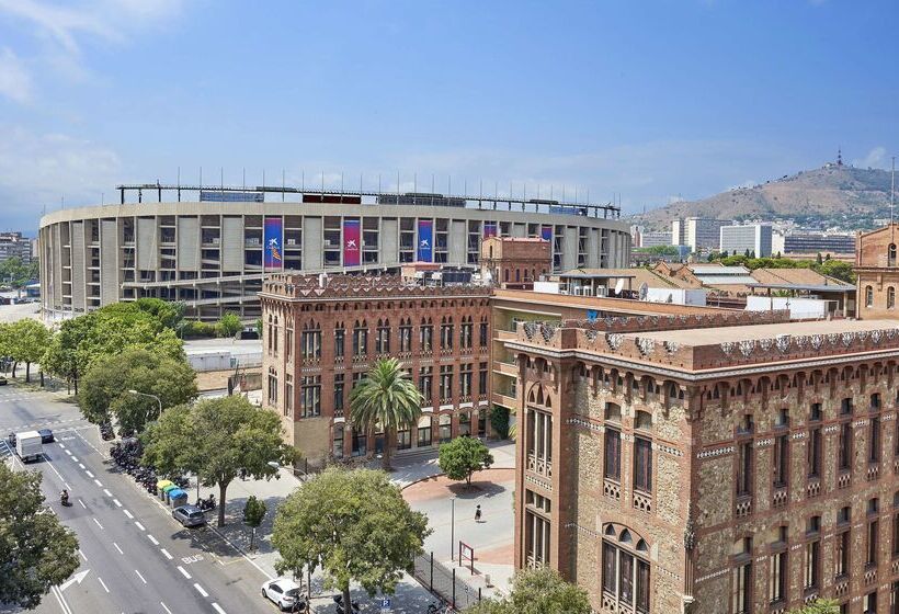 فندق NH Barcelona Stadium