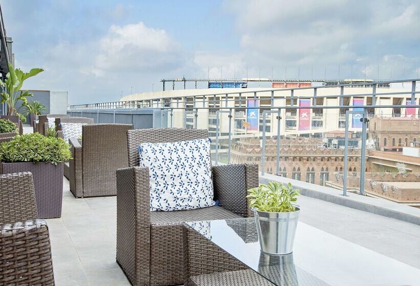 فندق NH Barcelona Stadium