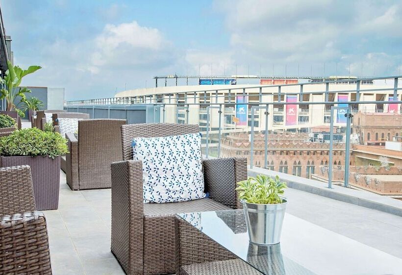 فندق NH Barcelona Stadium