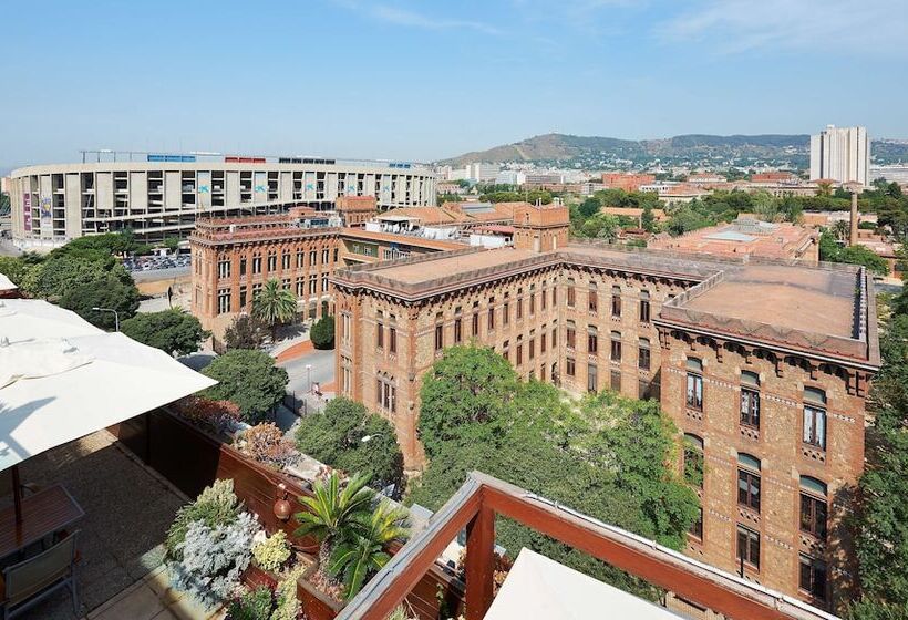 Отель NH Barcelona Stadium