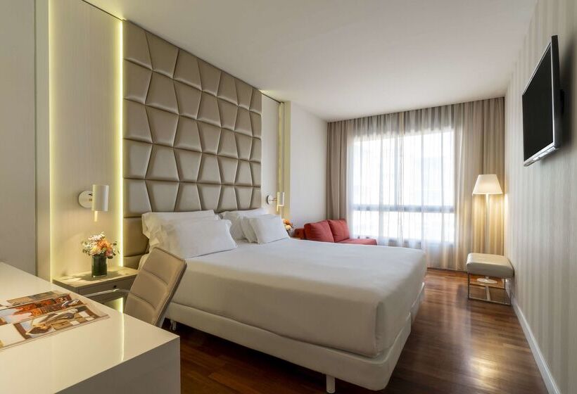 هتل NH Collection Barcelona Pódium