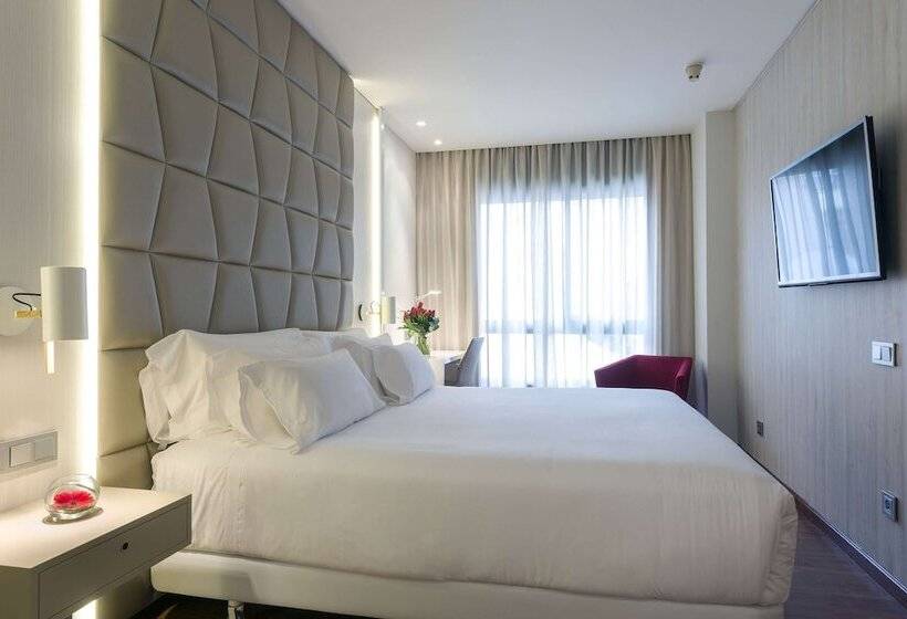 Отель NH Collection Barcelona Pódium