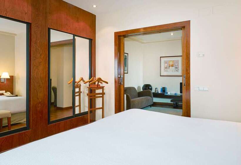 هتل NH Barcelona Entenza