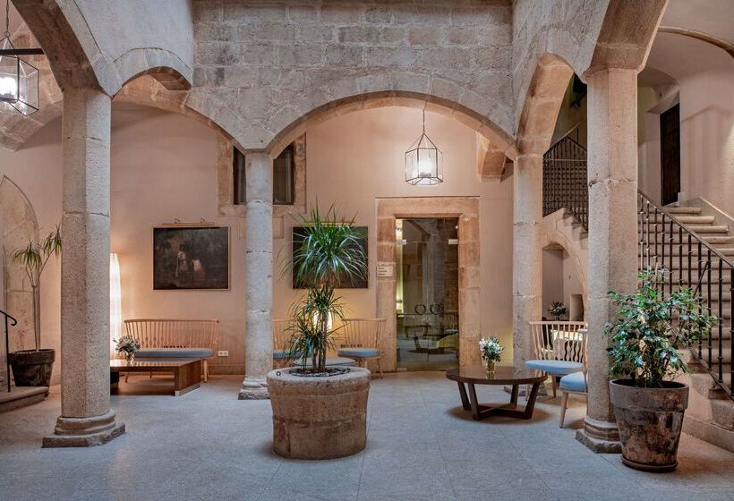 هتل NH Collection Cáceres Palacio De Oquendo