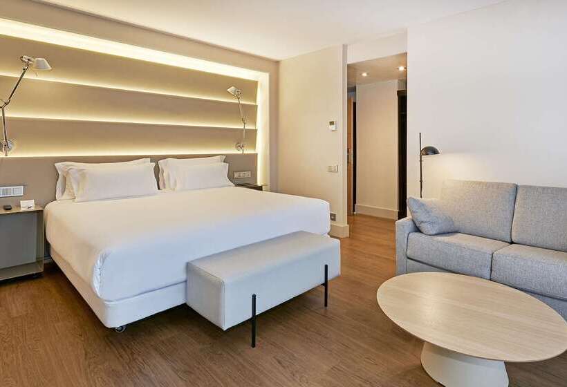 هتل NH Sants Barcelona