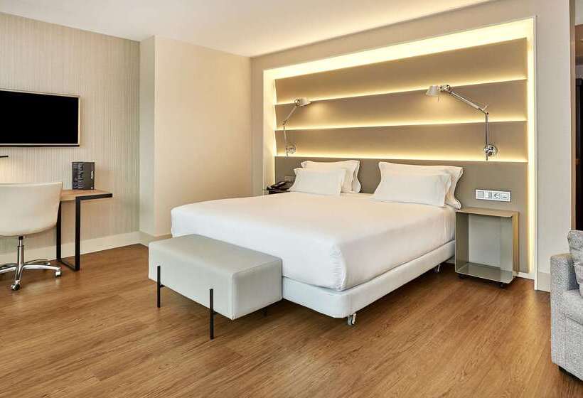 هتل NH Sants Barcelona