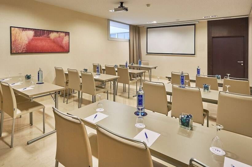 هتل NH Sants Barcelona