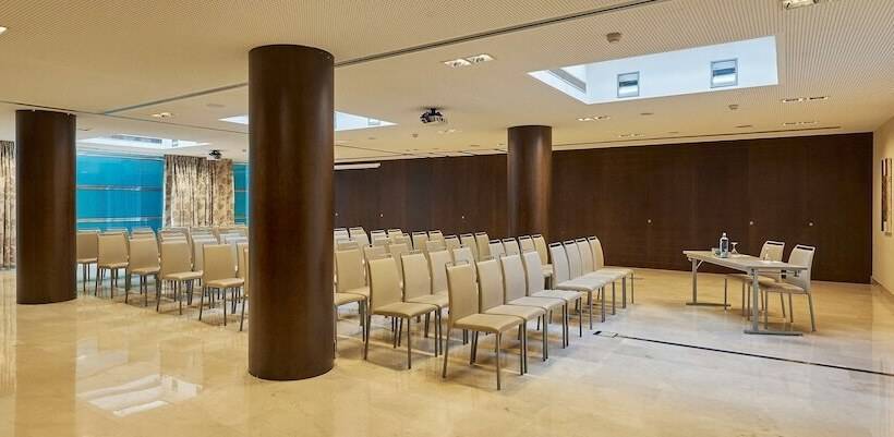 هتل NH Sants Barcelona