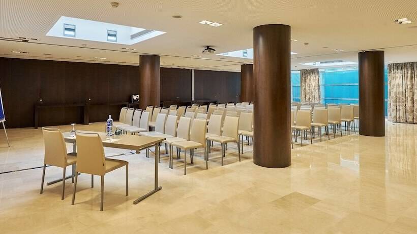 هتل NH Sants Barcelona