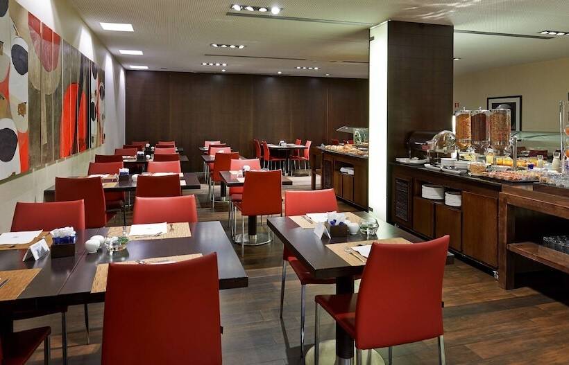 هتل NH Sants Barcelona