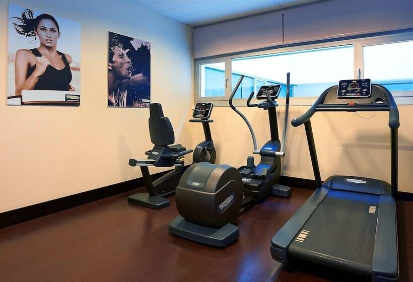 هتل NH Sants Barcelona