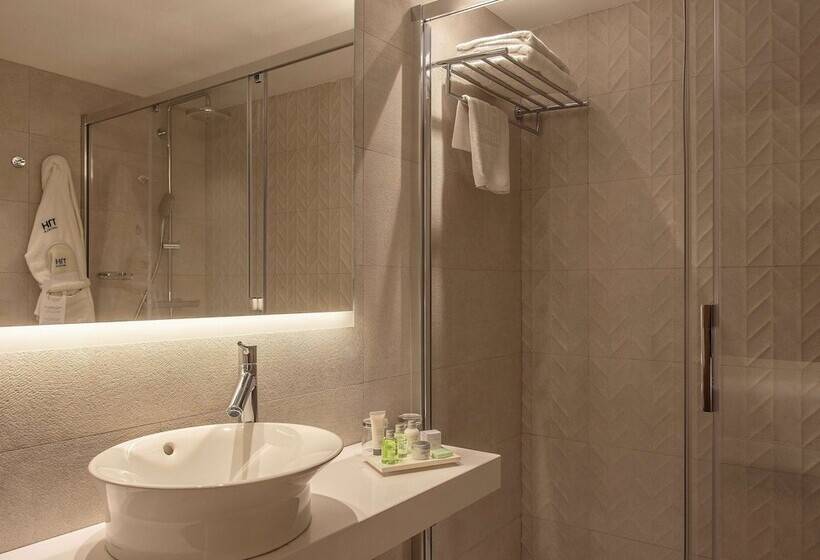 هتل NH Sants Barcelona