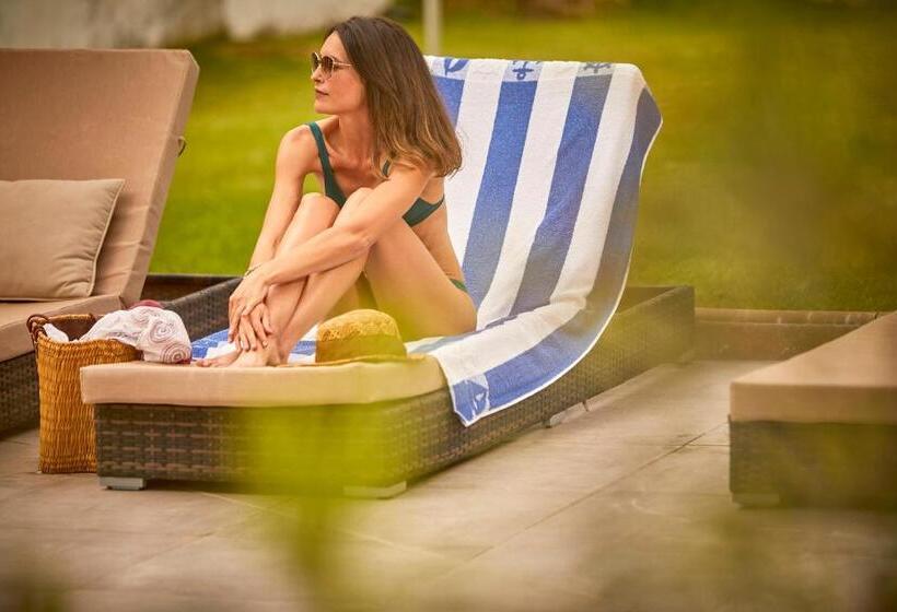 فندق Nura Condor