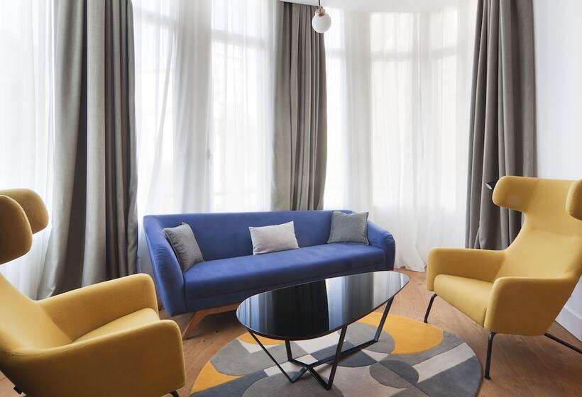 فندق One Shot Palacio Reina Victoria 04