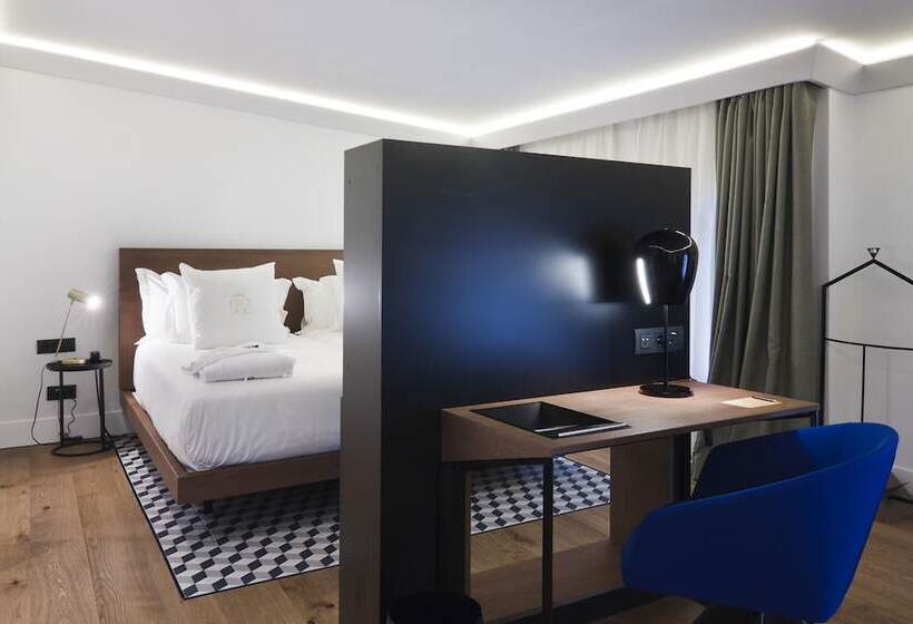 فندق One Shot Palacio Reina Victoria 04