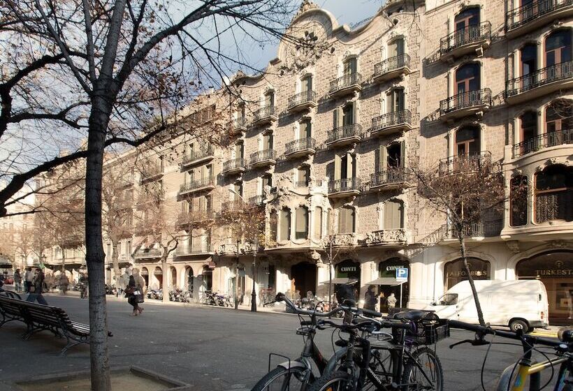 Отель Onix Rambla