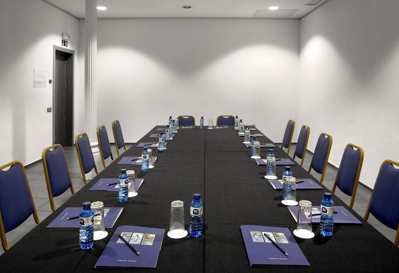 Отель Onix Rambla