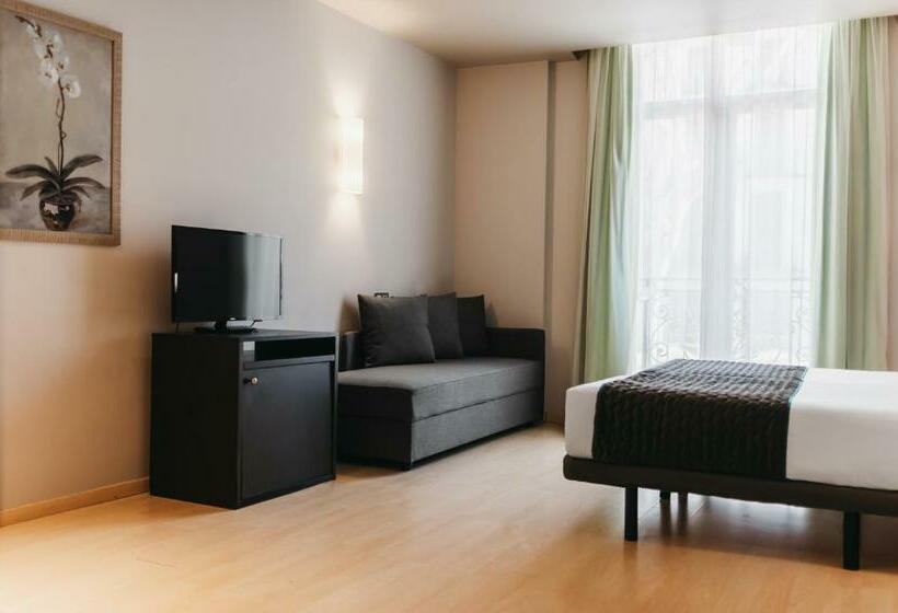 Отель Oriente Atiram