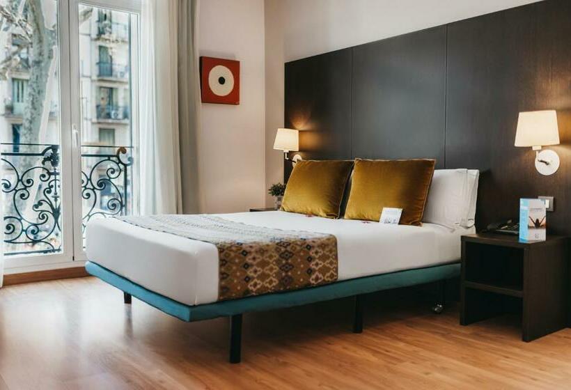 Отель Oriente Atiram