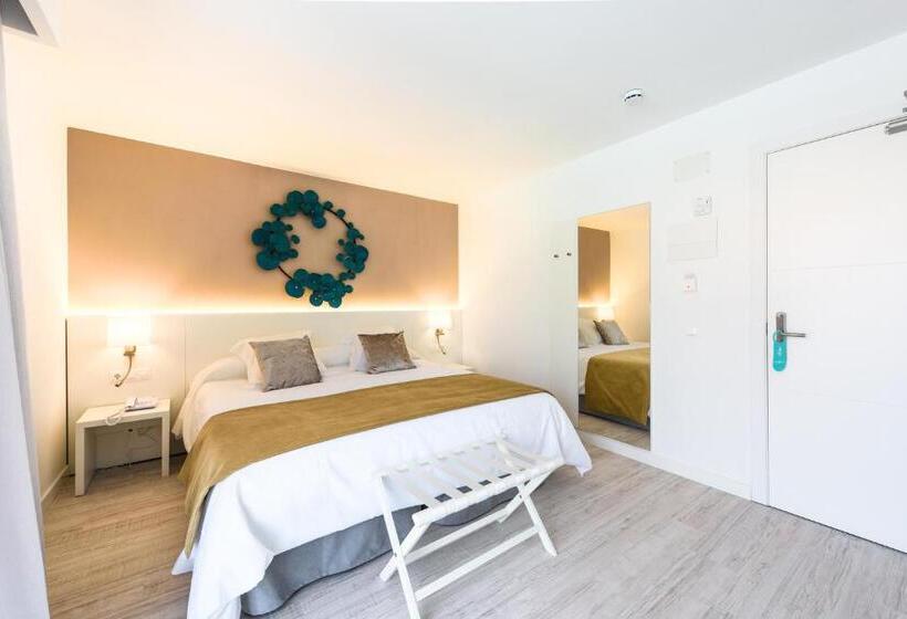 ホテル Plaza Santa Ponsa Boutique  Adults Only