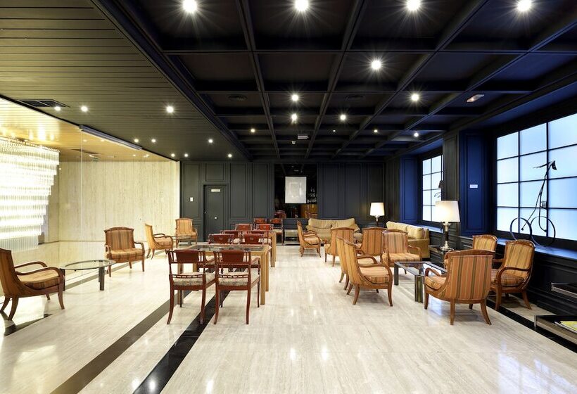 هتل Crisol Puerta De Burgos