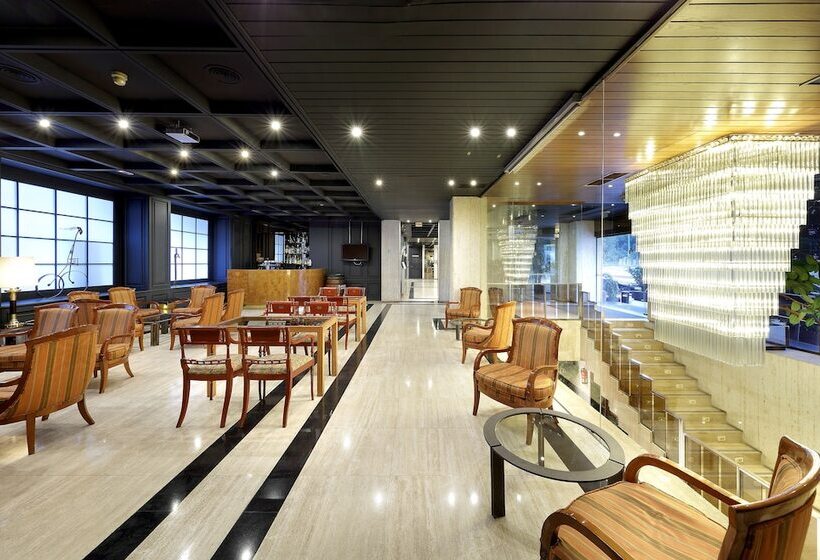 هتل Crisol Puerta De Burgos