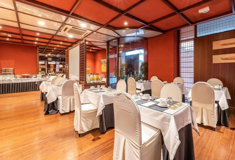 هتل Crisol Puerta De Burgos