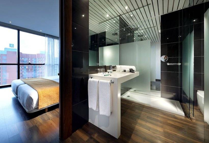 هتل Crisol Puerta De Burgos