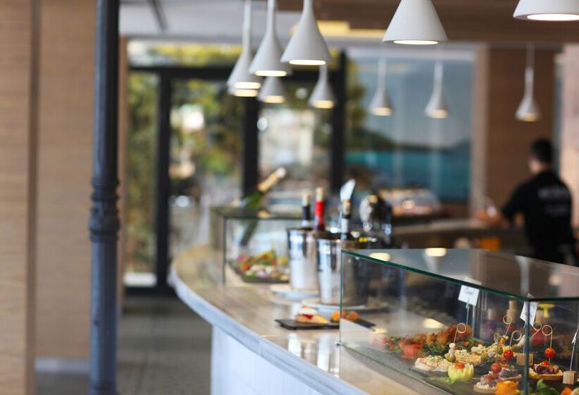 هتل Pure Salt Garonda  Adults Only