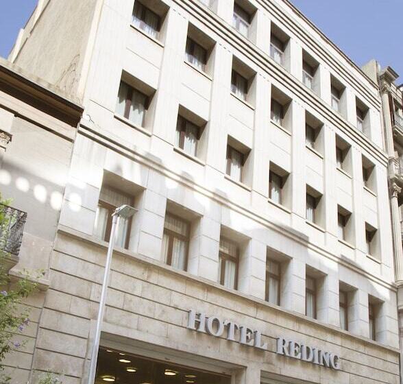 هتل Chic&basic Reding