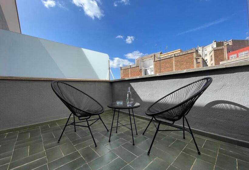 هتل Chic&basic Reding