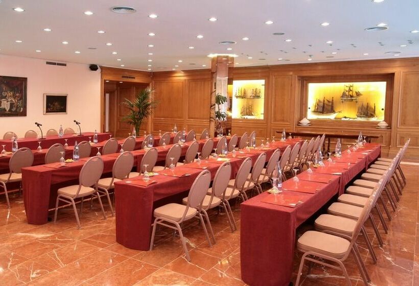 Отель Regencia Colón