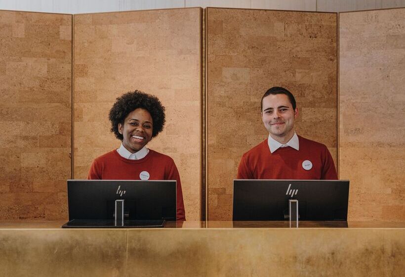 Отель Regina Barcelona