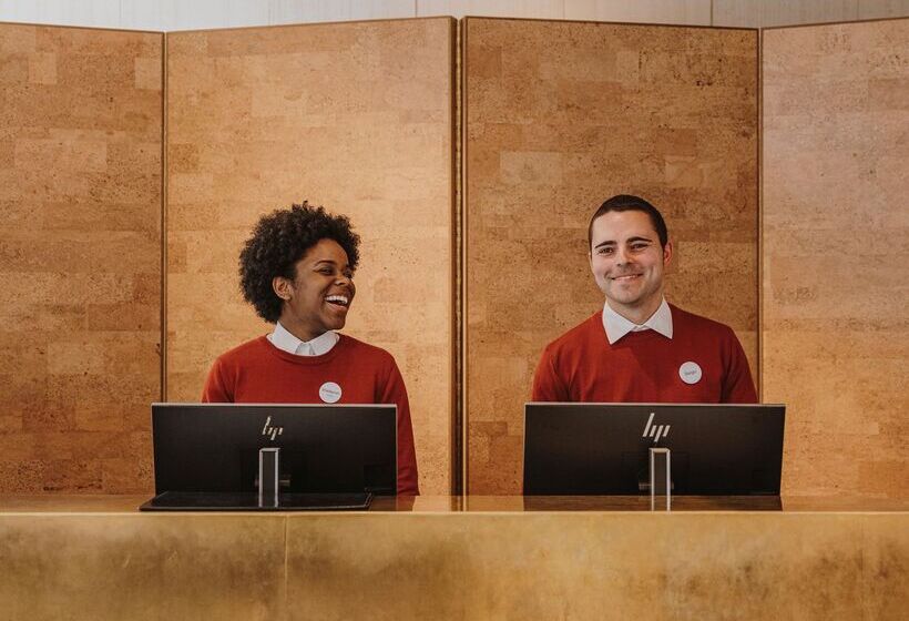 Отель Regina Barcelona