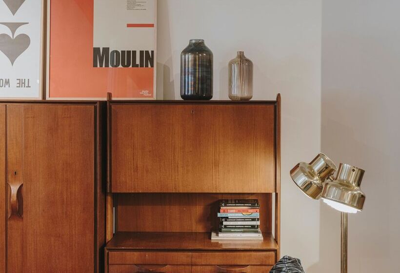 Отель Regina Barcelona