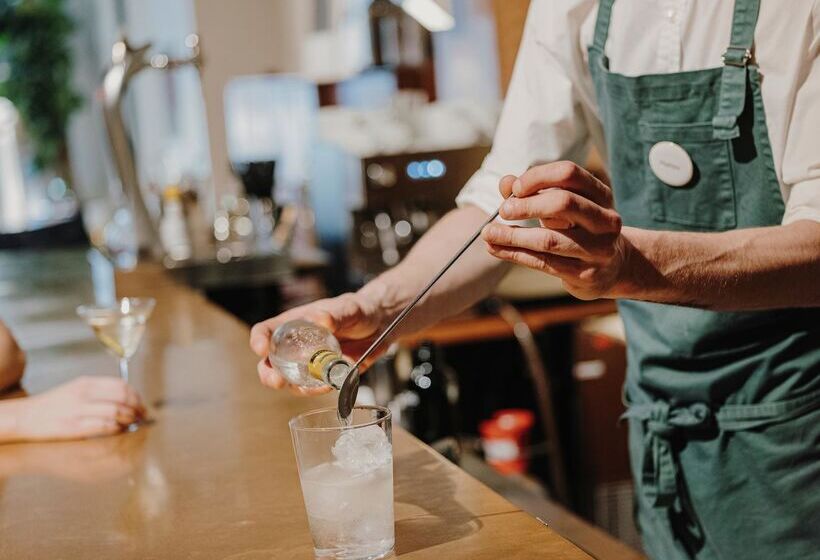 Отель Regina Barcelona